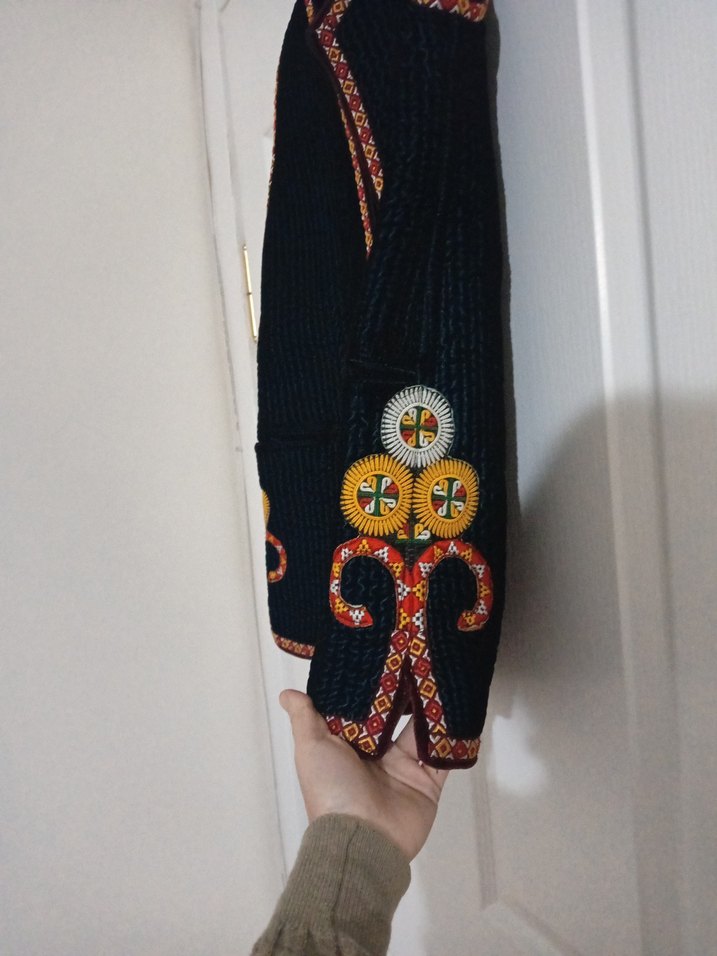 Nakışlı Kadın Yelek - Görsel 2