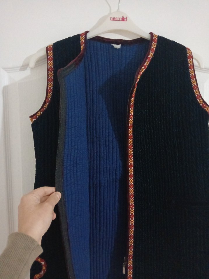 Nakışlı Kadın Yelek - Görsel 4