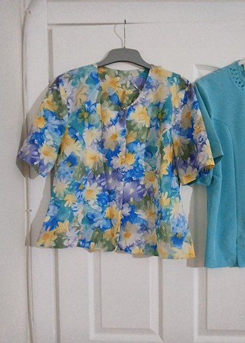 Mavi desenli ceket ve bluz - Görsel 2