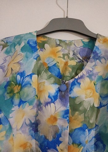 Mavi desenli ceket ve bluz - Görsel 5