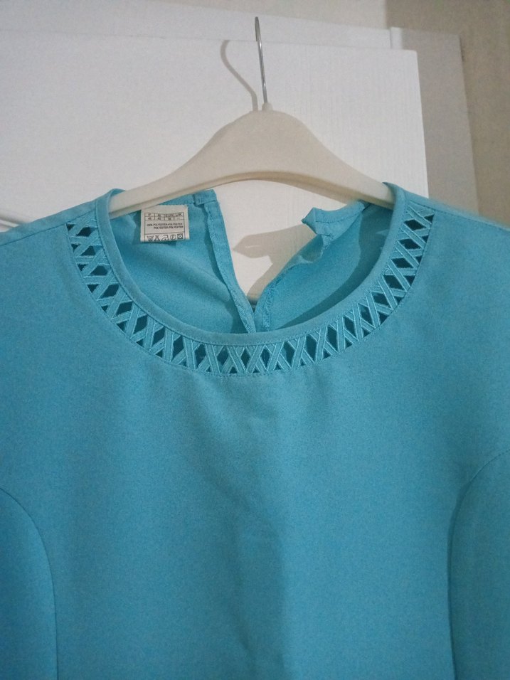 Mavi desenli ceket ve bluz - Görsel 4