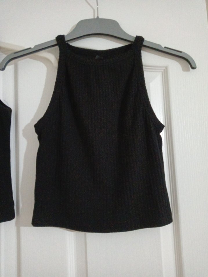 Siyah crop - Görsel 3