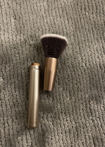 Bej-Metalik Makyaj Fırçası - Görsel 2