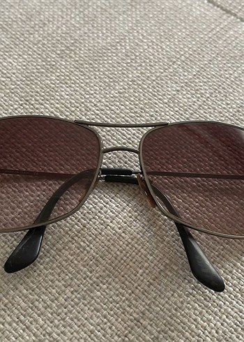 Ray Ban Klasik Şıklık Kahverengi Tokalı Gözlük