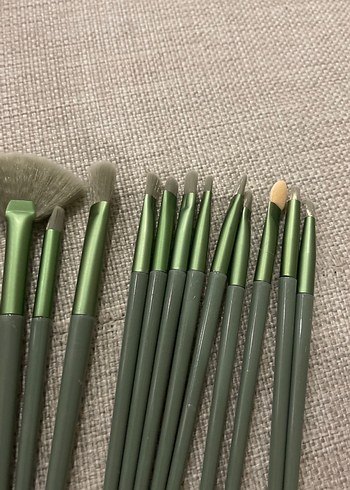 14 Parça Haki Makyaj Fırça Seti - Görsel 4