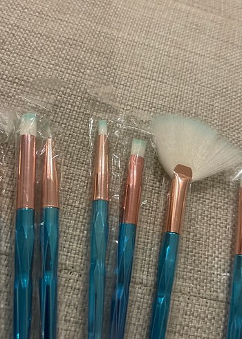 Renkli 10'lu Makyaj Fırçası Seti - Görsel 5