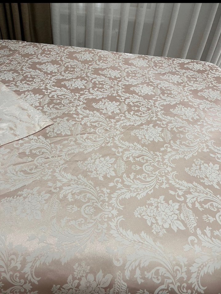 Nakışlı Beyaz Pastel Yatak Örtüsü - Görsel 4