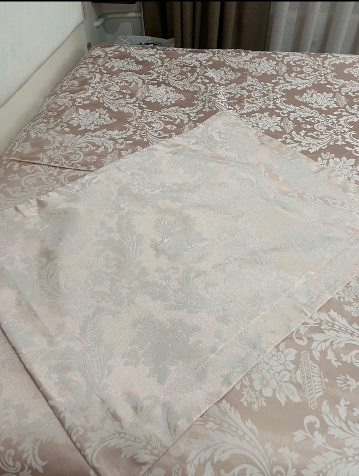 Nakışlı Beyaz Pastel Yatak Örtüsü - Görsel 3