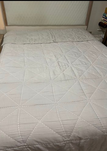 Beyaz Düz Desen Yatak Örtüsü - Görsel 3