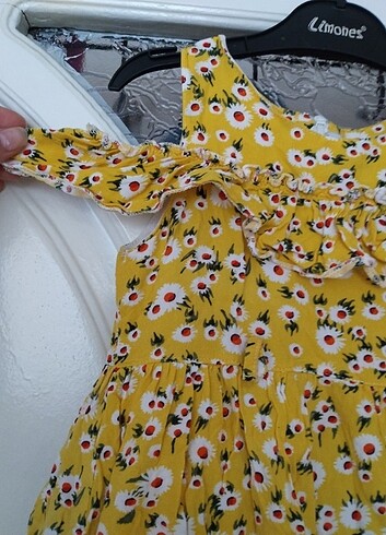 5 Yaş Beden sarı Renk Küçük kız elbise