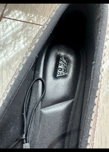 Gri Yılan Desenli Taş İşlemeli Topuklu Kadın Babet zara - Görsel 2