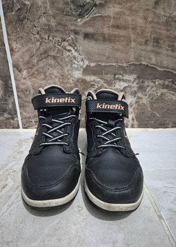31 Beden Kinetix Kız Çocuk Siyah Spor Bot