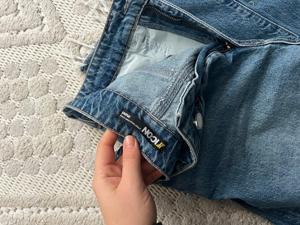 Gri Mavimsi Yırtık Detaylı Bol Kesim Jean - Görsel 3