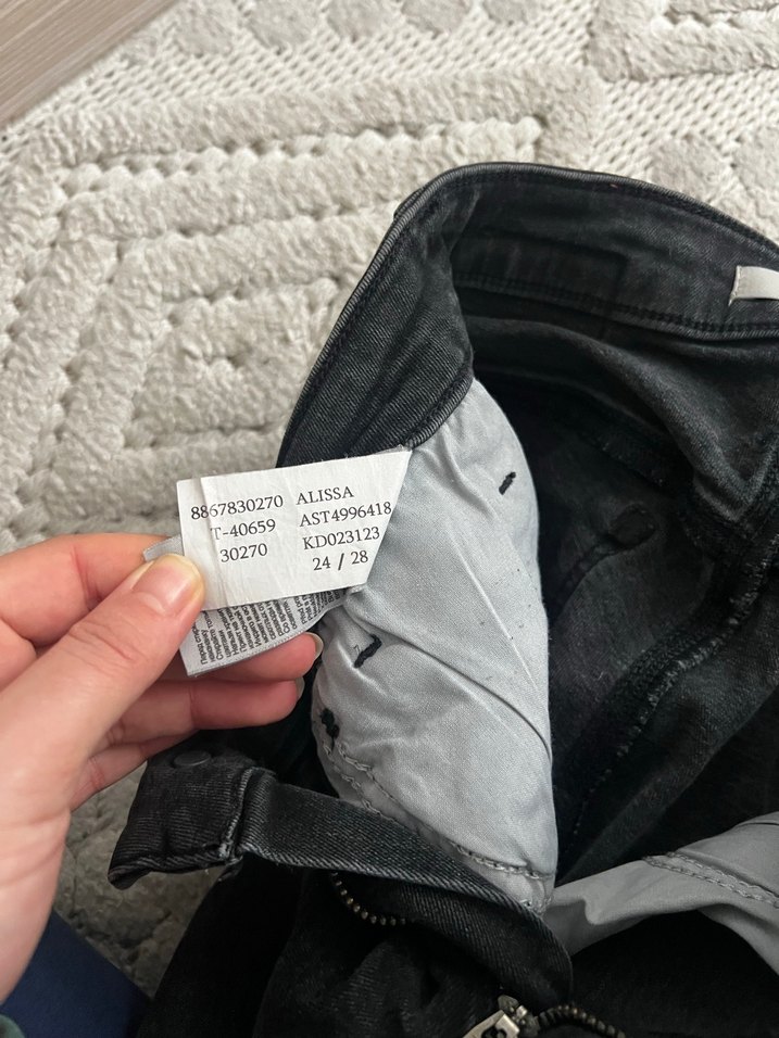 Siyah Dar Kesim Midi Kadın Kot Pantolon - Görsel 3