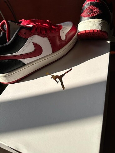39 Beden kırmızı Renk Nike Air Jordan 1 Low Reverse Black Toe