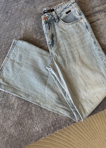 34 Beden mavi Renk Mavi gold jean