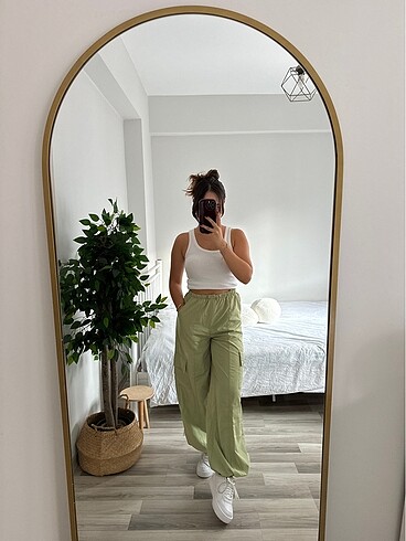 Yeşil paraşüt pantolon