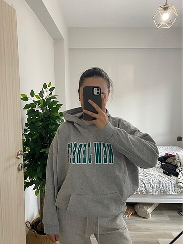 Gri sweatshirt