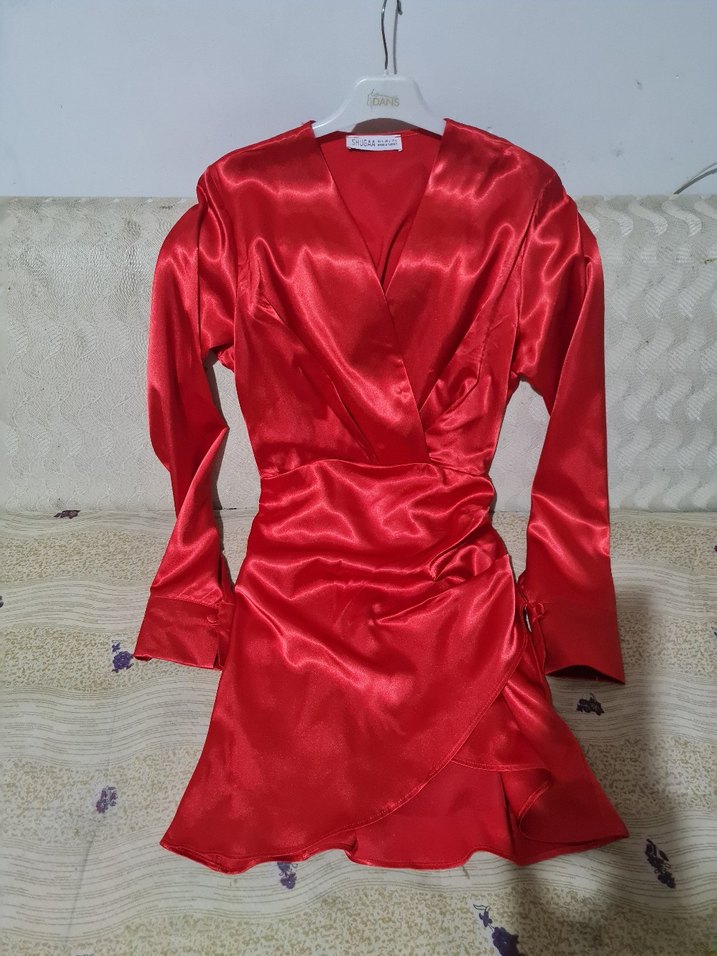 Uzun Kollu Kırmızı Saten Mini Elbise - Görsel 2