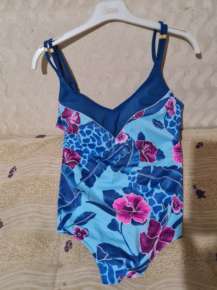 Çiçek Desenli Mavi Kadın Mayo - Görsel 3