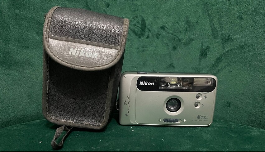 Nikon af 230 retro fotoğraf makinesi