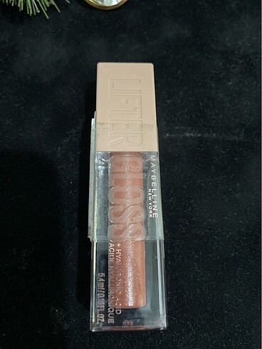 Maybelline New York Lifter Gloss Nemlendirici Dudak Parlatıcısı