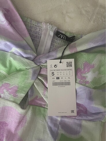 Zara Çiçekli mini elbise