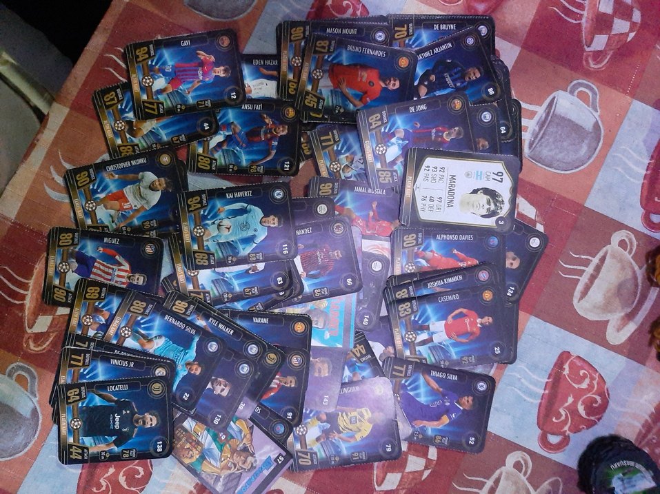 Renkli Futbol Temalı Oyun Kartları - Görsel 5