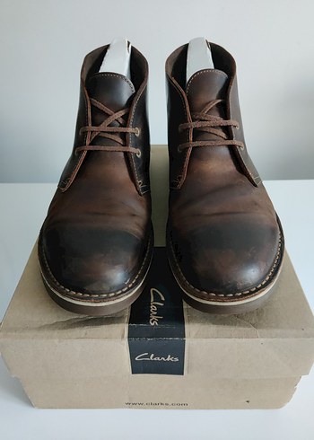 Clarks 44