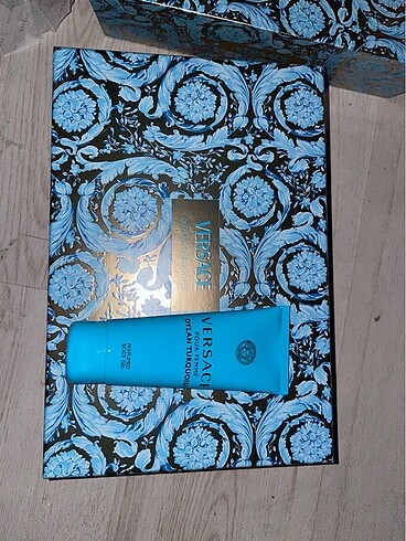 Versace Dylan Turquoise