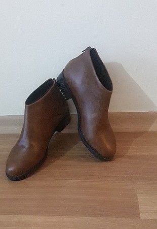 Diğer el yapımı deri bot