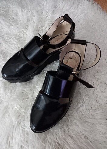 38 Beden siyah Renk Zara yüksek taban ayakkabı 