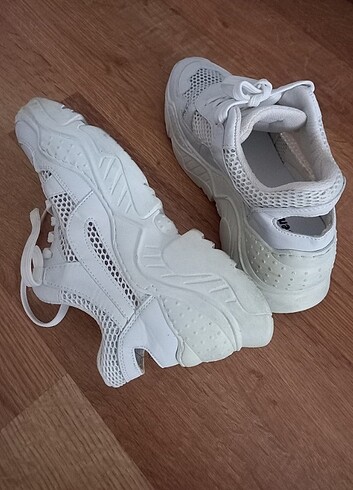 38 Beden beyaz Renk Yüksek taban spor ayakkabı 