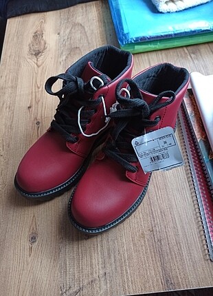 Bordo renk bot