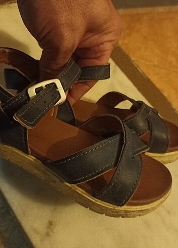 LC Waikiki Kız çocuk sandalet 