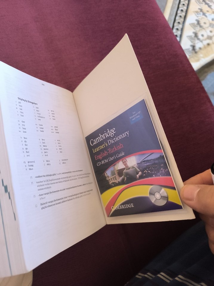 Cambridge İngilizce-Türkçe Öğrenci Sözlüğü CD-ROM ile - Görsel 3