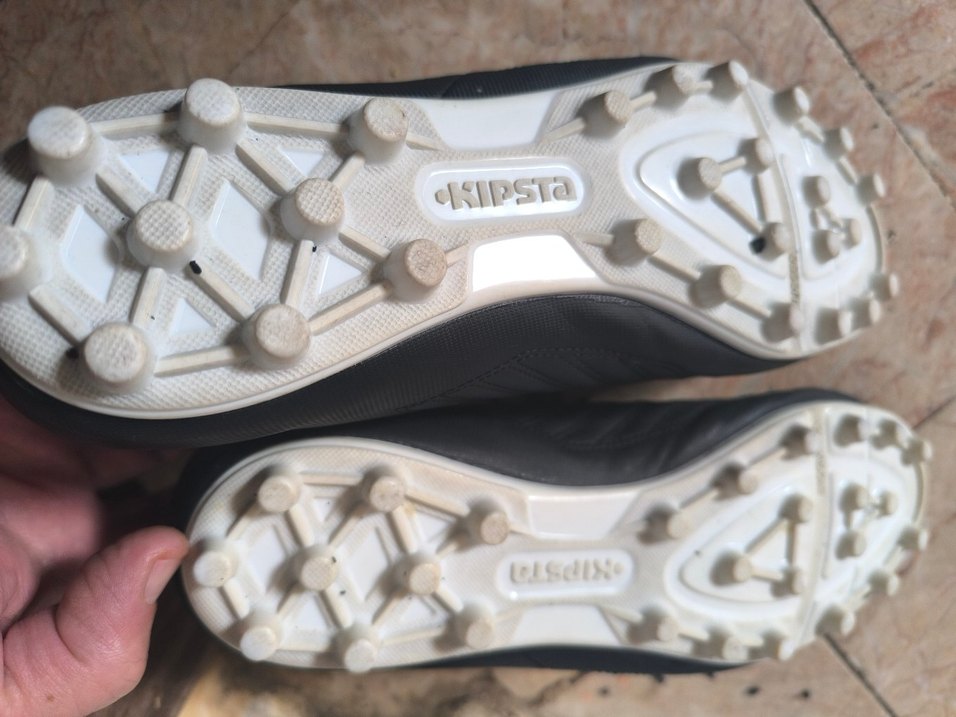 kipsta halı saha 44 no Erkek Siyah Beyaz Futbol Ayakkabısı - Görsel 2