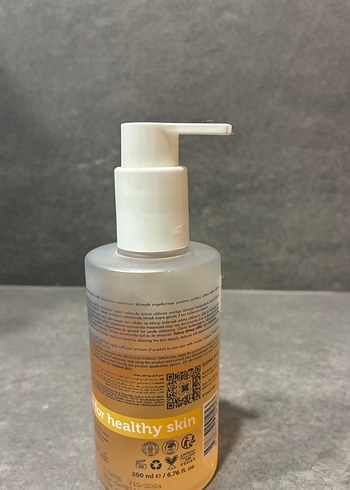 The purest Salisilik Asitli Yüz Temizleyici - Görsel 2