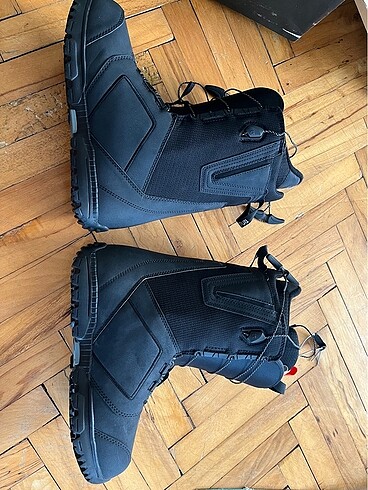 Burton Burton Moto 41,5 snorboard botu (sıfır)