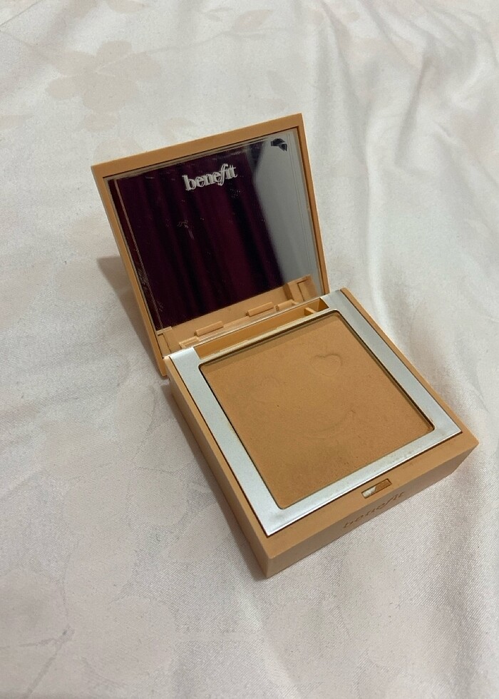 Benefit pudra fondöten - Görsel 3