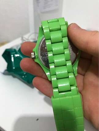 Zara Yeşil saat