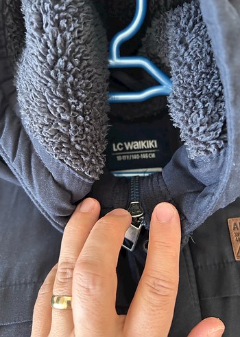 Siyah Fermuarlı Erkek Çocuk Kaban - Görsel 3