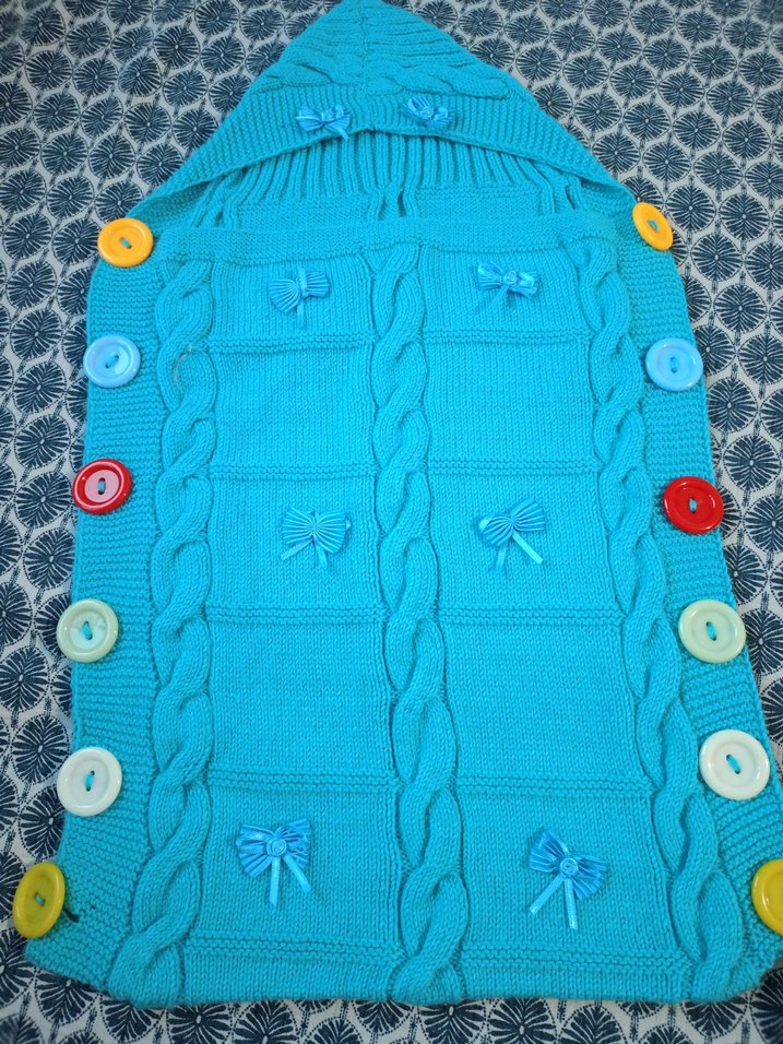 Nakışlı Mavi Örgü Çocuk Battaniyesi kundak - Görsel 2