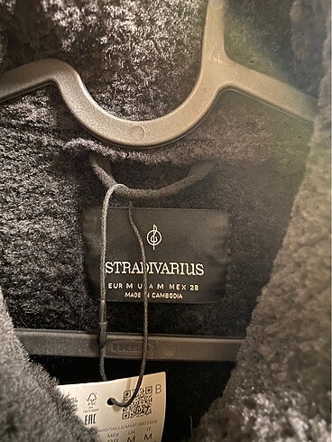 m Beden Stradivarius mont