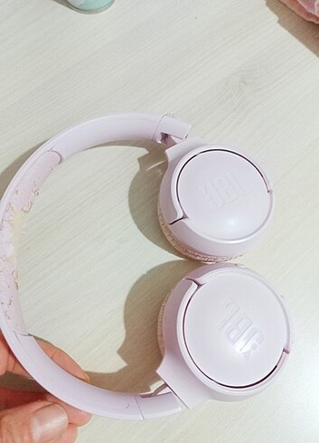JBL Pembe kulaklık,görsellere iyi bakınız 