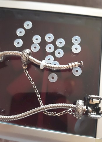 pandora bileklik sıkıştırma silikonu