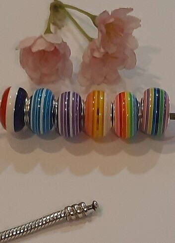 Pandora bilekliği uyumlu renkli charm