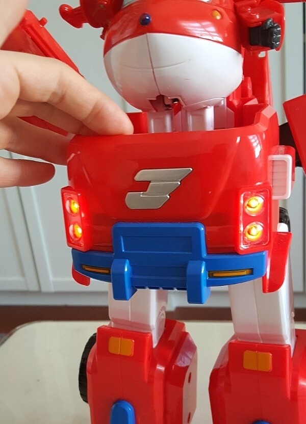 HARIKA KANAT DÖNÜŞEN MEGA JETT - Görsel 2