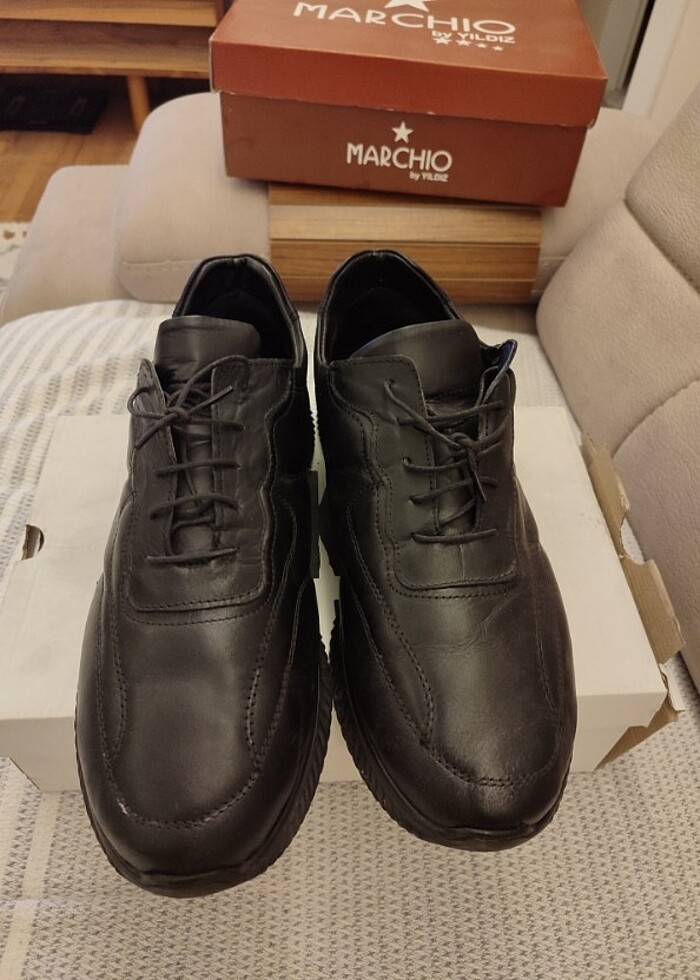 Düz siyah spor ayakkabı klasik ayakkabı - Görsel 2