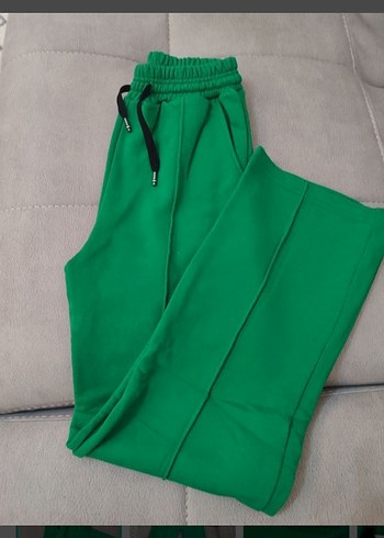 Zara Canli Yesil Rahat Esofman Alti